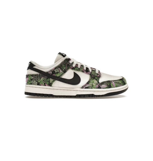 Nike Dunk Low
Floral Tapestry (Women's)